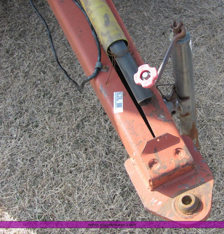 image for item 6710 Hesston 560 round baler