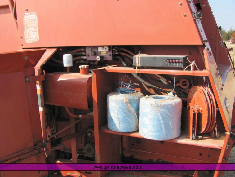 image for item 6710 Hesston 560 round baler