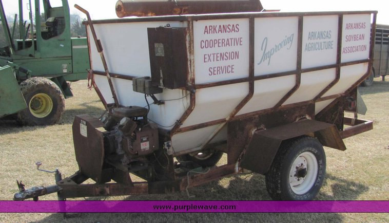 image for item 6711 Pull type seed tender/feed wagon