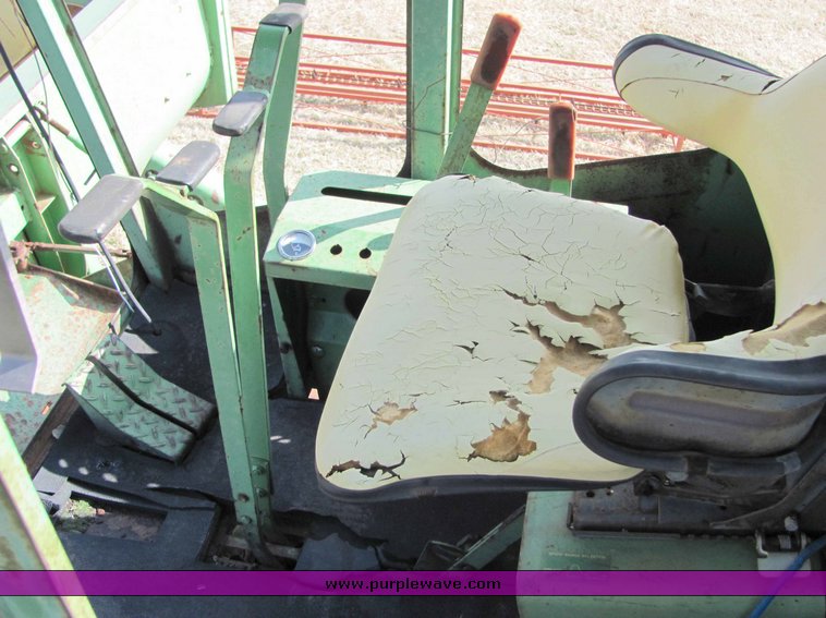 image for item 6712 John Deere 2250 swather