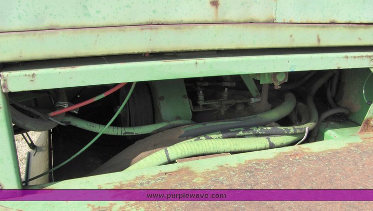 image for item 6712 John Deere 2250 swather