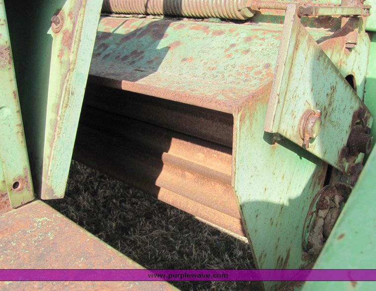 image for item 6712 John Deere 2250 swather