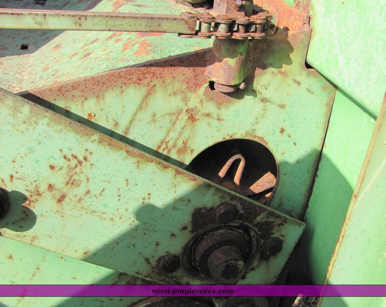 image for item 6712 John Deere 2250 swather