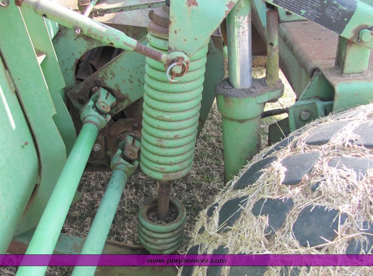 image for item 6712 John Deere 2250 swather
