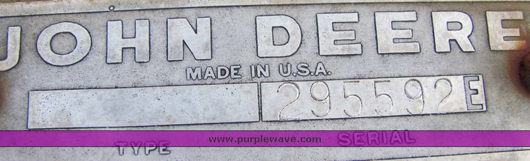 image for item 6712 John Deere 2250 swather