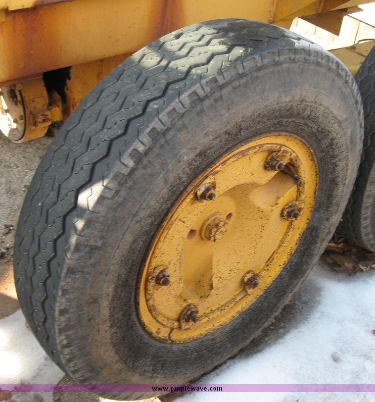 image for item 2060 1973 Fiat-Allis 65 motor grader