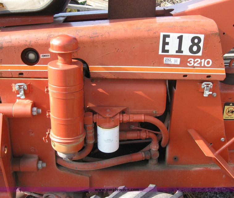 image for item 2062 Ditch Witch 3210 trencher