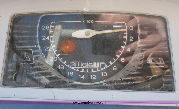 image for item 2063 Ford 3000 tractor