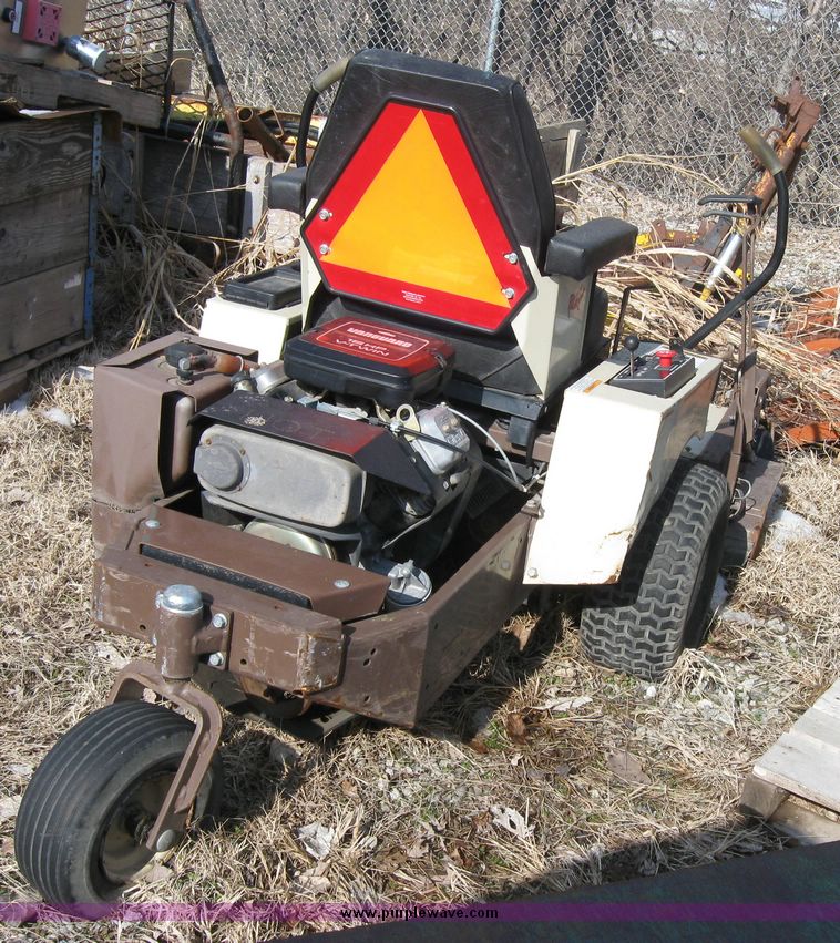 image for item 2064 Grasshopper 616 zero turn riding lawn mower