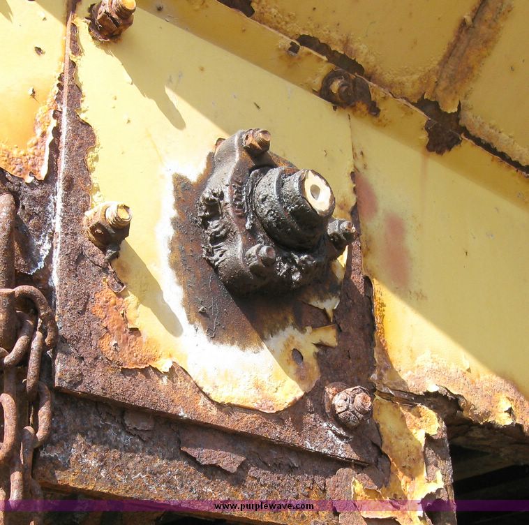 image for item 2075 1990 Ford F-700 dump truck with 8' Flink spreader body