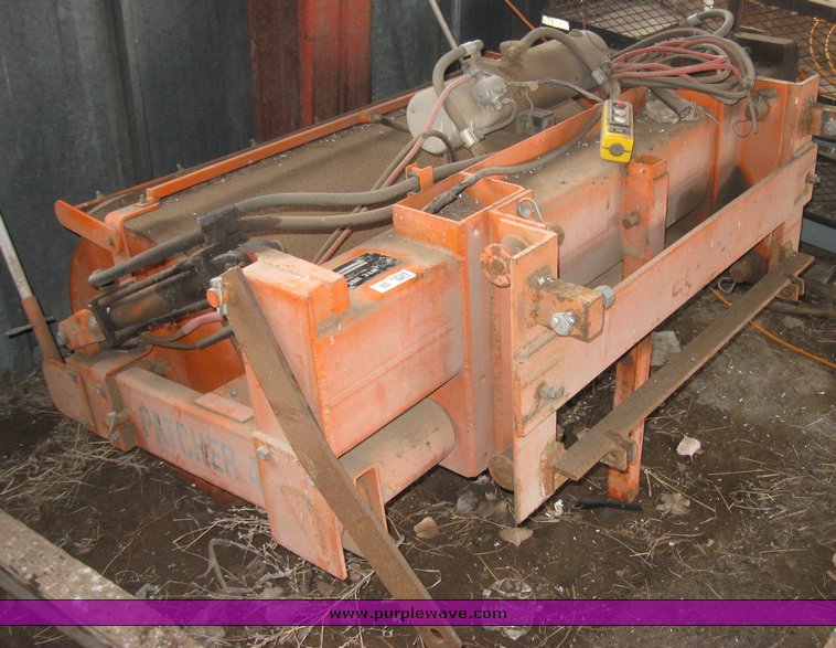 image for item 3346 HTC International truck mounted roller