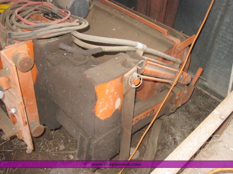 image for item 3346 HTC International truck mounted roller