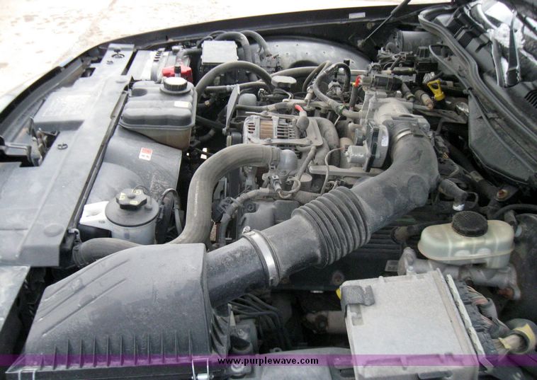 image for item 3353 2005 Ford Crown Victoria Police Interceptor