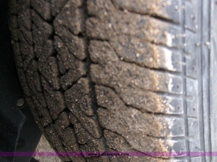 image for item 3353 2005 Ford Crown Victoria Police Interceptor