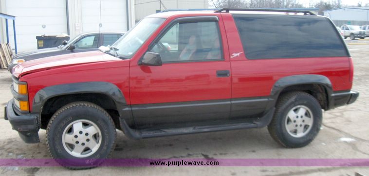 image for item 3356 1996 Chevrolet Tahoe