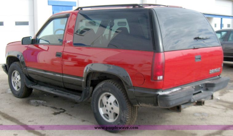 image for item 3356 1996 Chevrolet Tahoe
