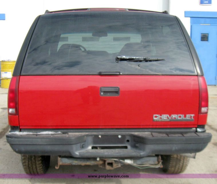 image for item 3356 1996 Chevrolet Tahoe