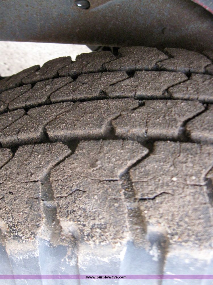 image for item 3356 1996 Chevrolet Tahoe