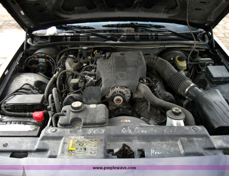 image for item 3357 2004 Ford Crown Victoria Police Interceptor