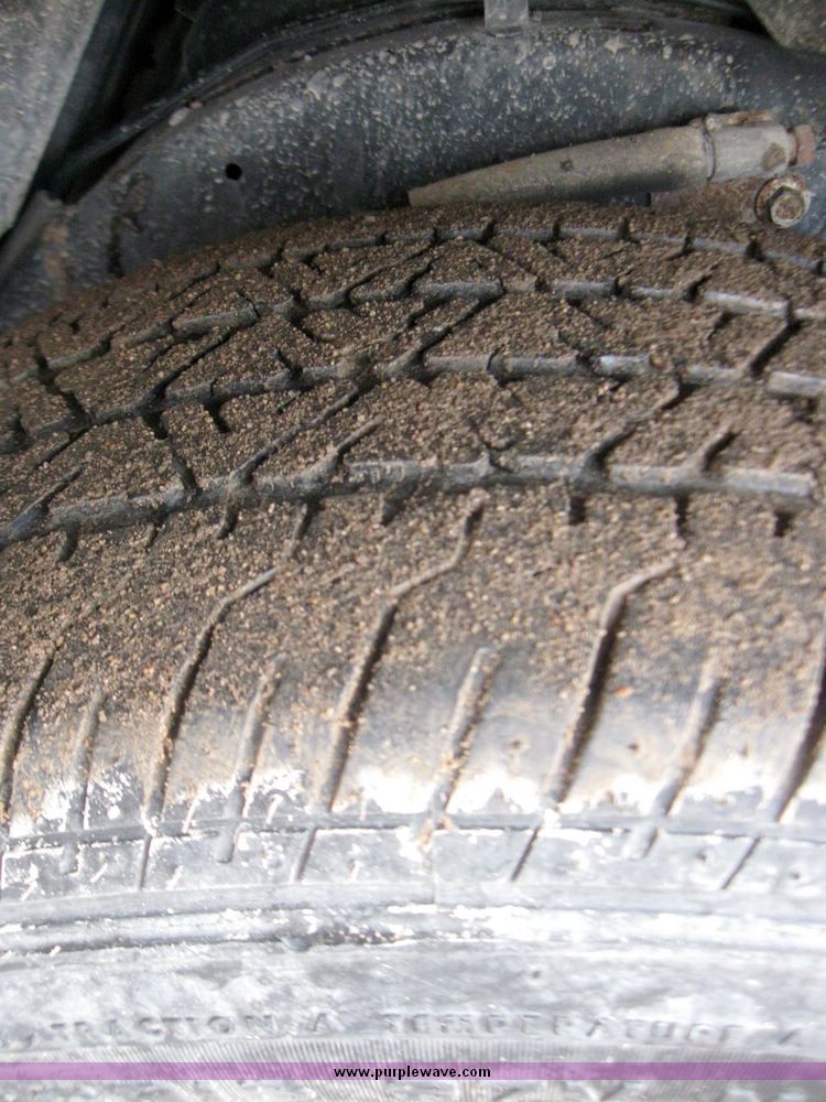 image for item 3357 2004 Ford Crown Victoria Police Interceptor