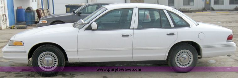image for item 3358 1997 Ford Crown Victoria Police Interceptor