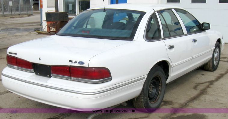 image for item 3358 1997 Ford Crown Victoria Police Interceptor