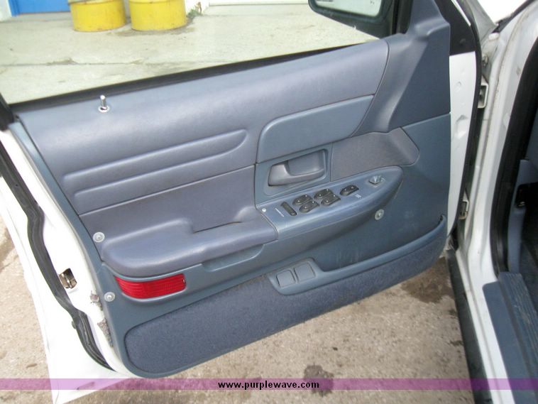 image for item 3358 1997 Ford Crown Victoria Police Interceptor