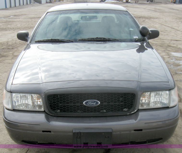 image for item 3359 2007 Ford Crown Victoria Police Interceptor