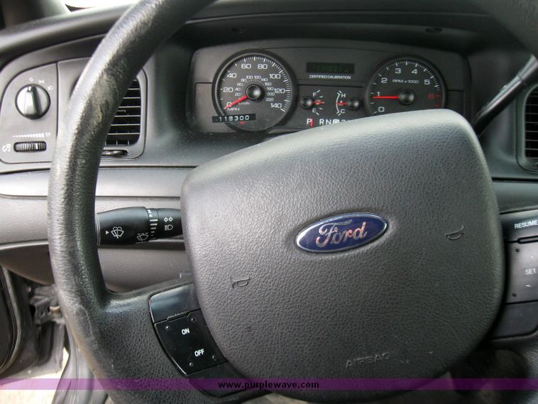 image for item 3359 2007 Ford Crown Victoria Police Interceptor