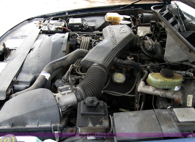 image for item 3362 1995 Ford Crown Victoria Police Interceptor