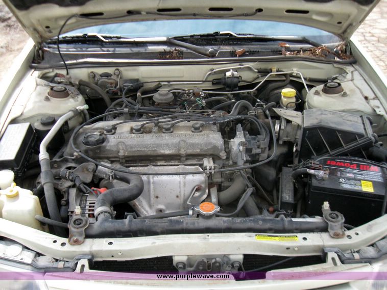 image for item 3363 1997 Nissan Altima