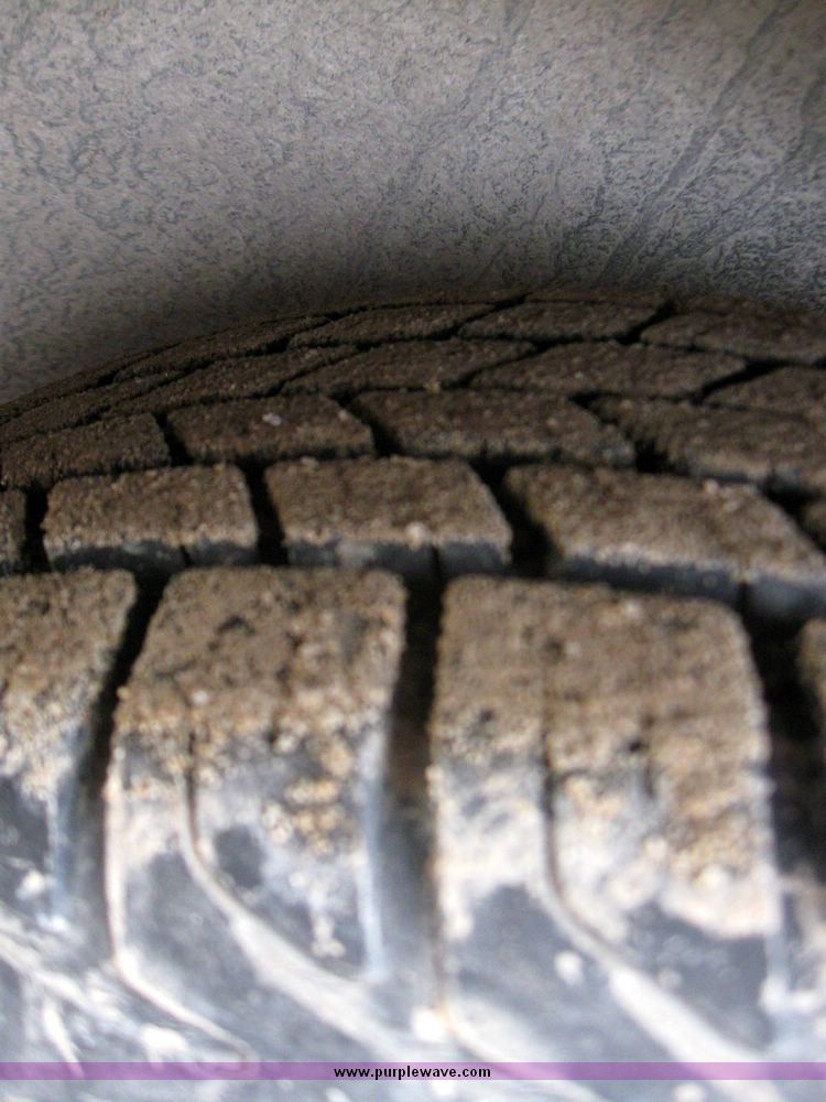 image for item 3363 1997 Nissan Altima