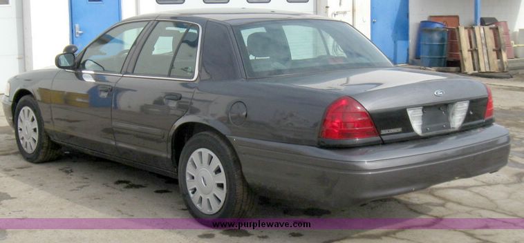 image for item 3364 2007 Ford Crown Victoria Police Interceptor