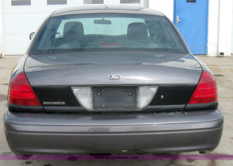 image for item 3364 2007 Ford Crown Victoria Police Interceptor