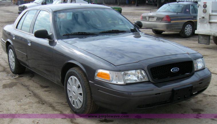 image for item 3364 2007 Ford Crown Victoria Police Interceptor