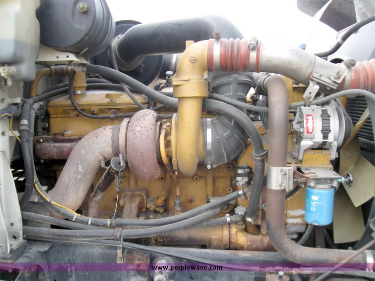 image for item 3367 1992 International Series 9300 semi