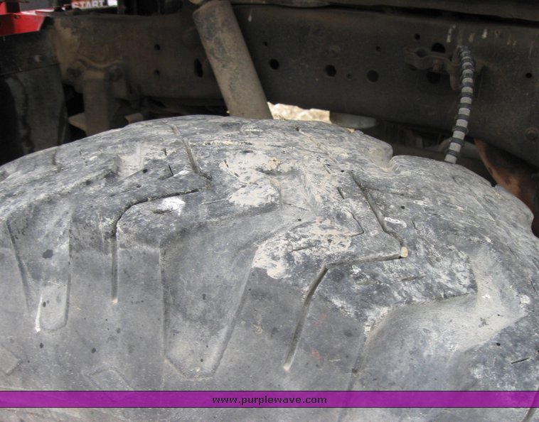 image for item 3369 1977 Ford F-600 truck