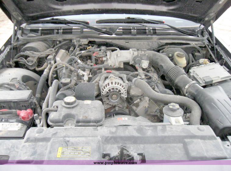 image for item 3369 1977 Ford F-600 truck