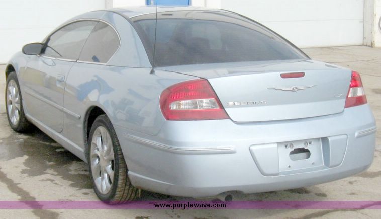 image for item 3370 2003 Chrysler Sebring LX