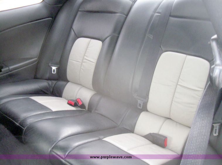 image for item 3370 2003 Chrysler Sebring LX