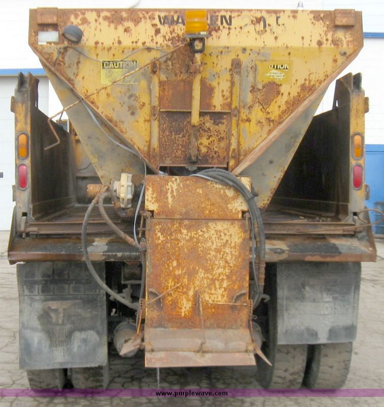 image for item 3372 2001 International Series 2654 dump truck with 15' dump bed