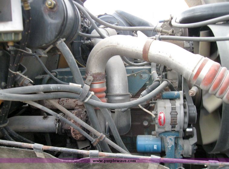 image for item 3372 2001 International Series 2654 dump truck with 15' dump bed