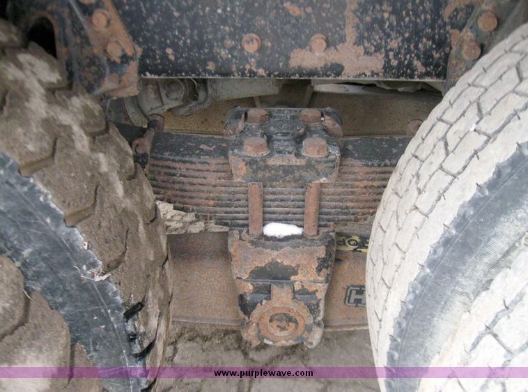 image for item 3372 2001 International Series 2654 dump truck with 15' dump bed