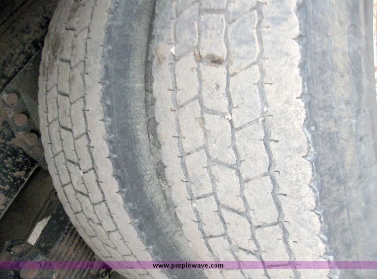 image for item 3372 2001 International Series 2654 dump truck with 15' dump bed