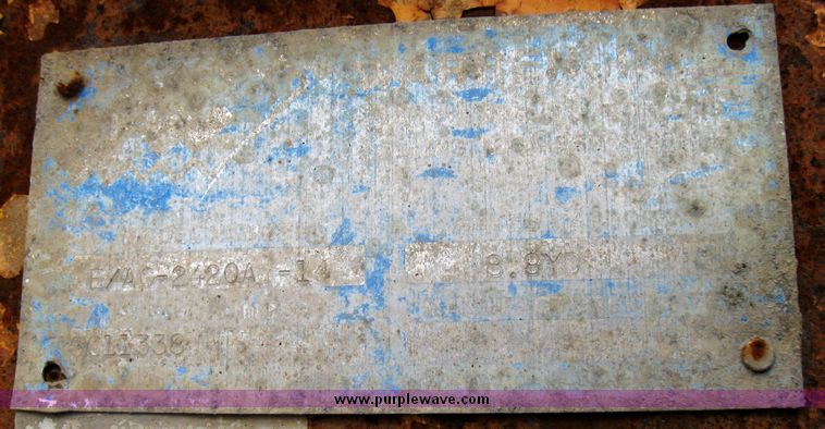 image for item 3372 2001 International Series 2654 dump truck with 15' dump bed