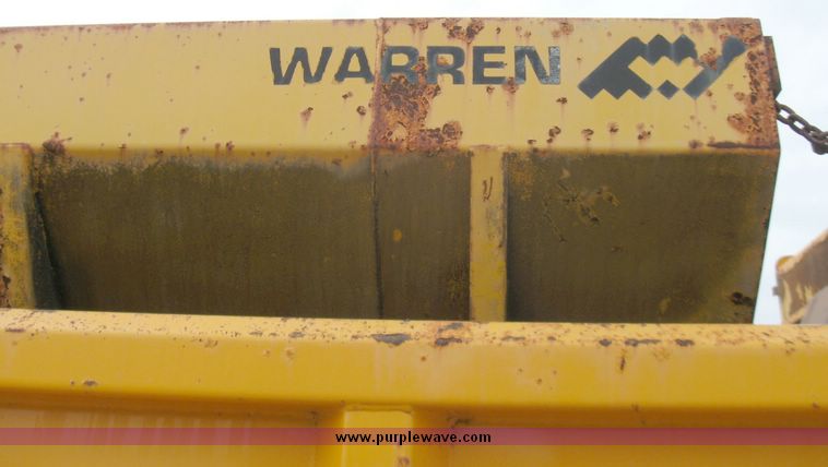 image for item 3372 2001 International Series 2654 dump truck with 15' dump bed