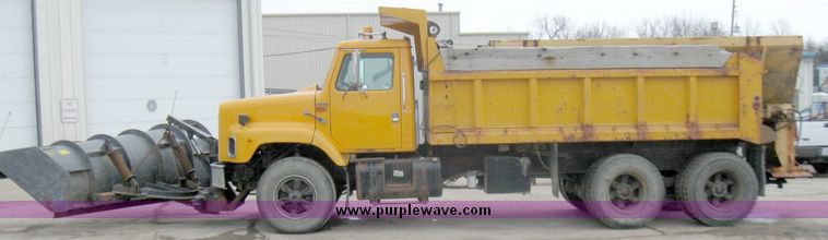 image for item 3373 2000 International Series 2654 dump truck with 15' dump bed