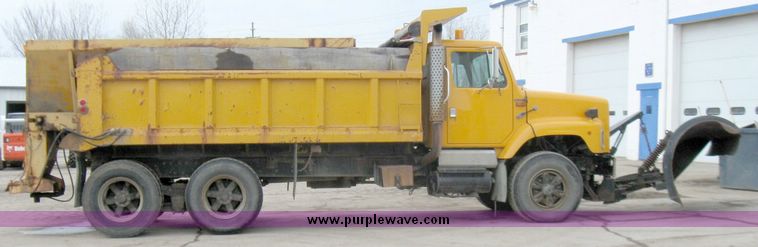 image for item 3373 2000 International Series 2654 dump truck with 15' dump bed