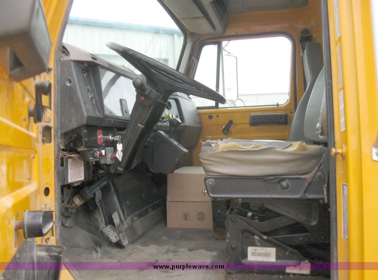 image for item 3373 2000 International Series 2654 dump truck with 15' dump bed