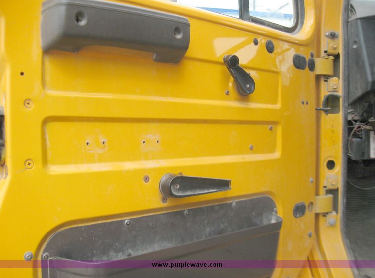 image for item 3373 2000 International Series 2654 dump truck with 15' dump bed